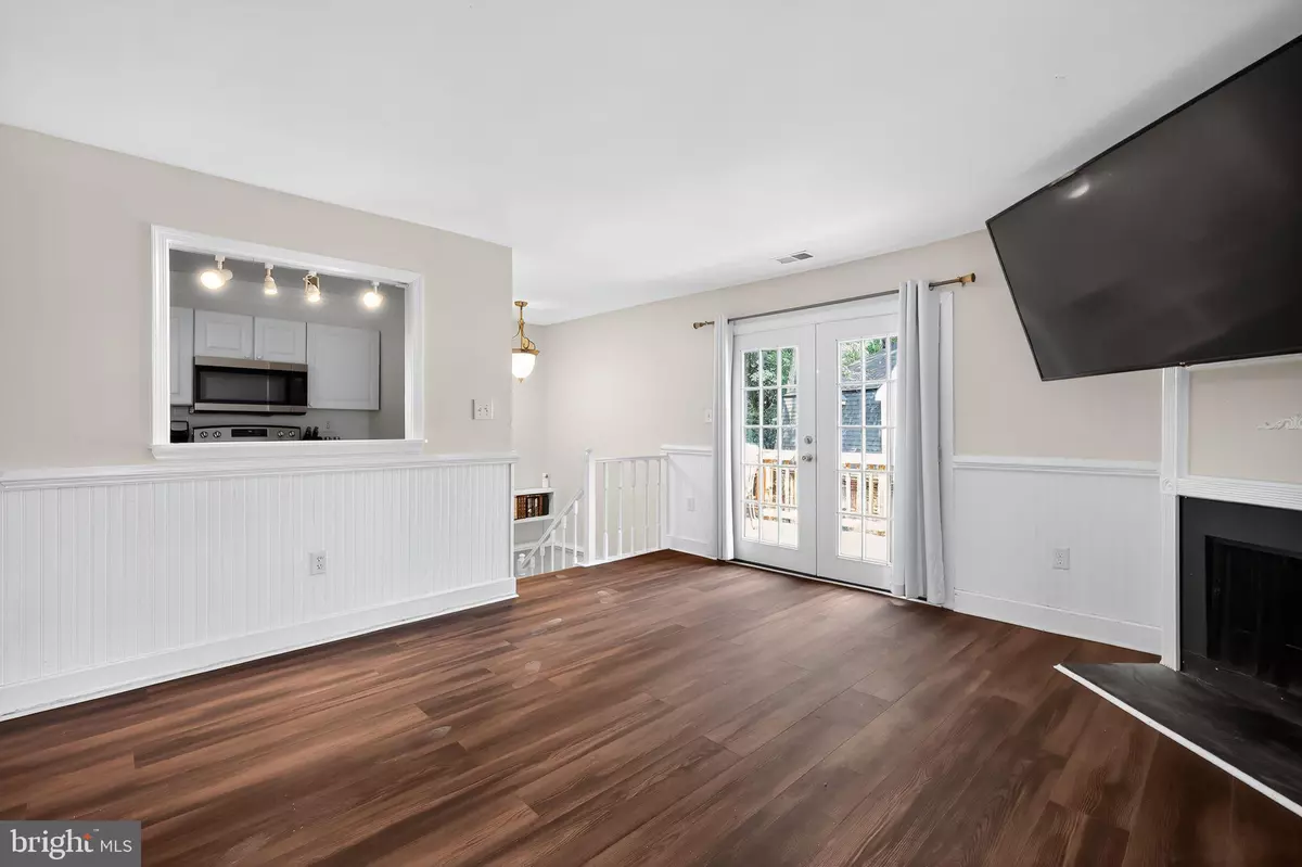 Waldorf, MD 20602,4534-C REEVES PL #45-M