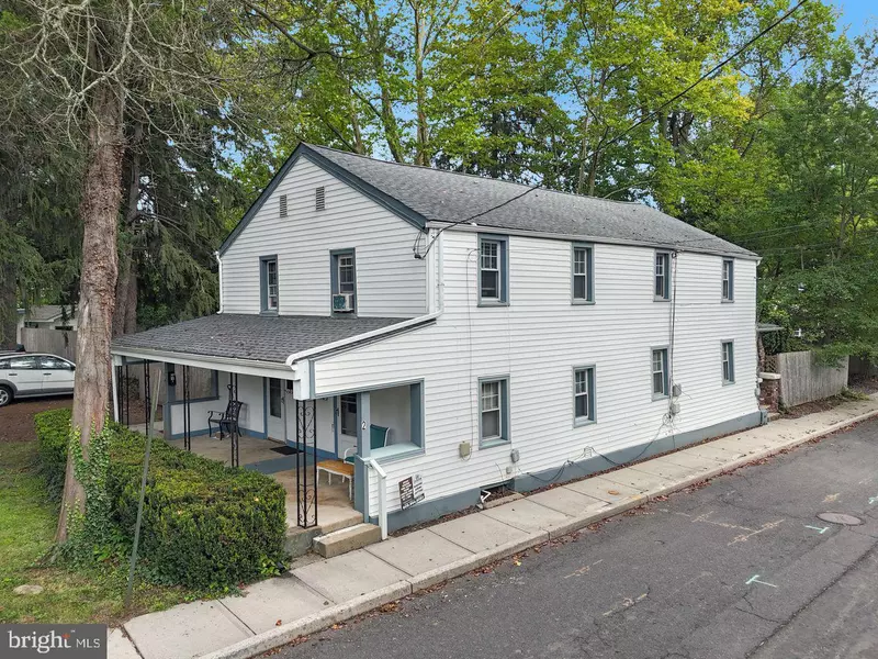 2 TITUS AVE, Lawrence Township, NJ 08648