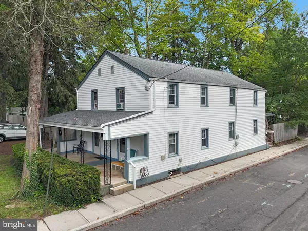 2 TITUS AVE, Lawrence Township, NJ 08648