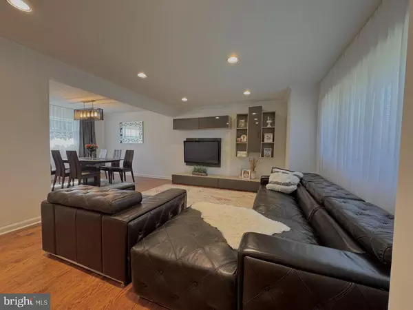 Hamilton, NJ 08610,389 GROPP AVE