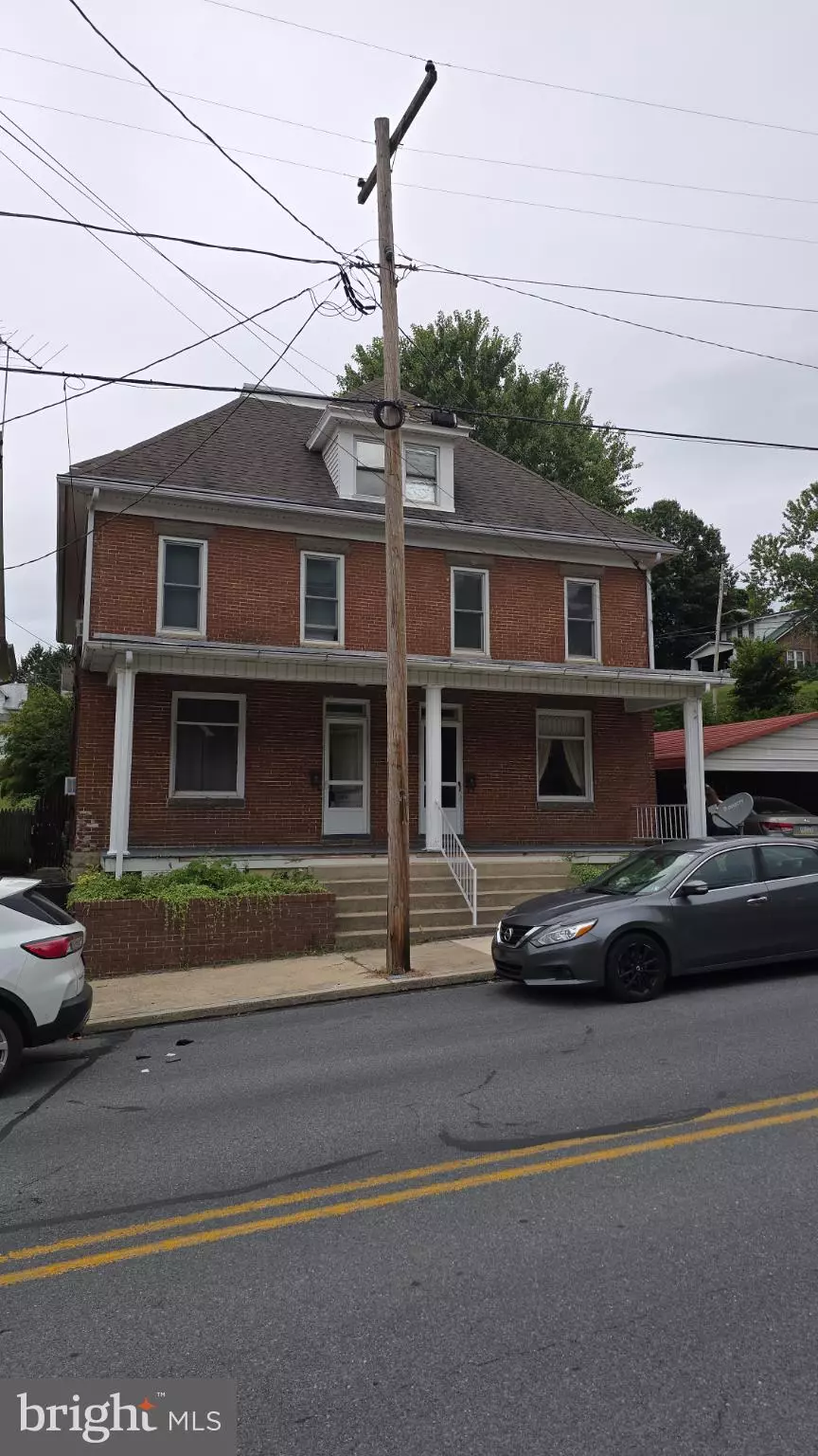 Waynesboro, PA 17268,125 N BROAD ST