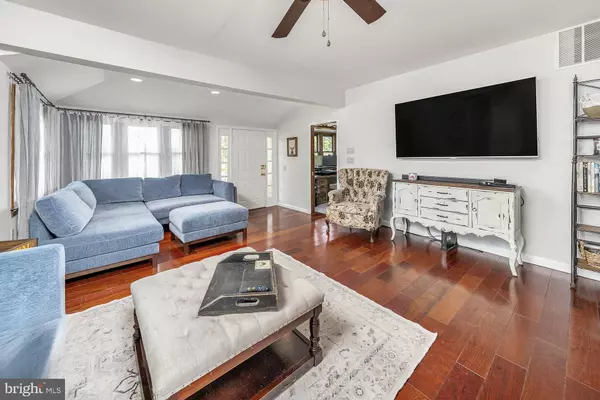 Carneys Point, NJ 08069,111 N GOLFWOOD AVE