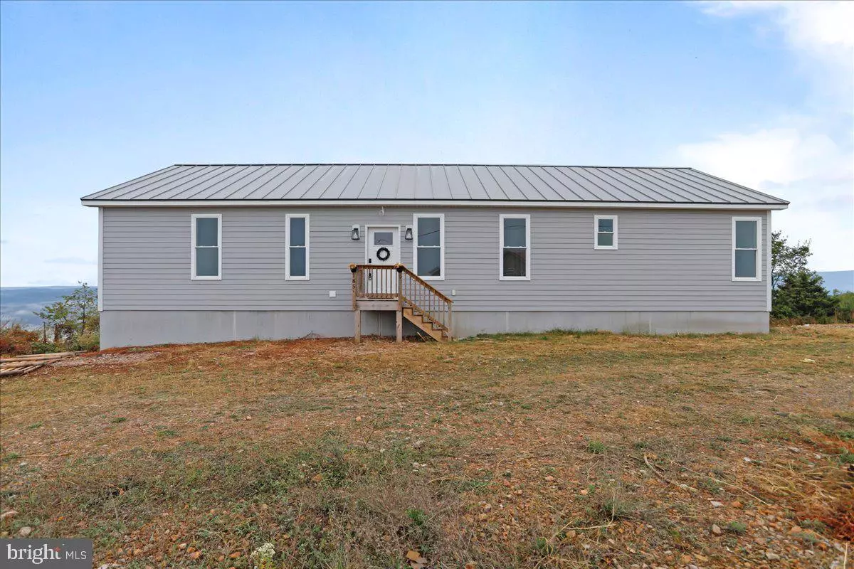 Romney, WV 26757,185 S APPLE RIDGE RD