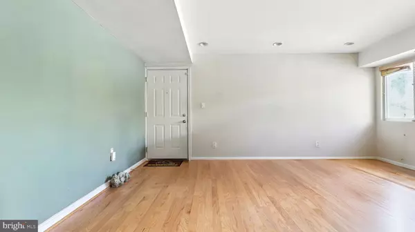 Washington, DC 20020,2301 PITTS PL SE #103