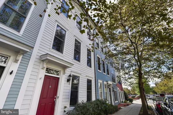 828 MADISON ST, Alexandria, VA 22314