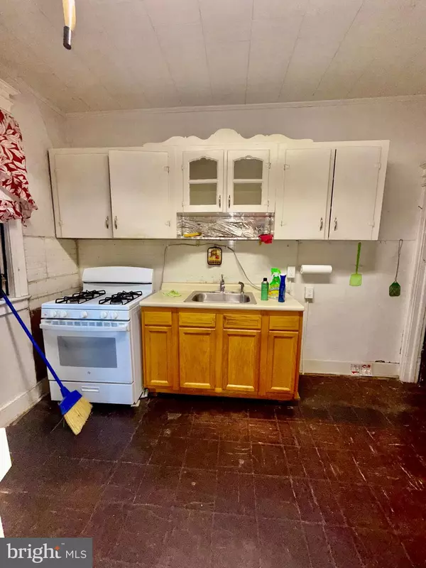 Philadelphia, PA 19140,3348 N PHILIP ST