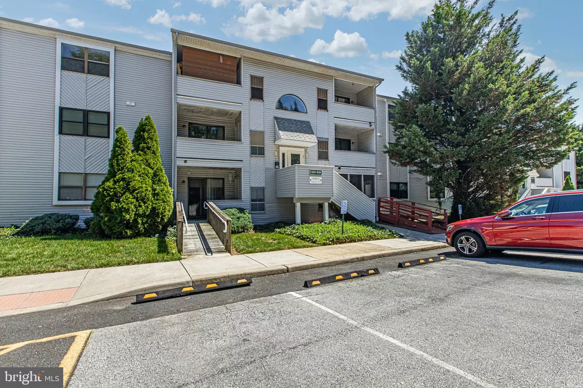 Wilmington, DE 19809,1201 GOVERNOR HOUSE CIR #131