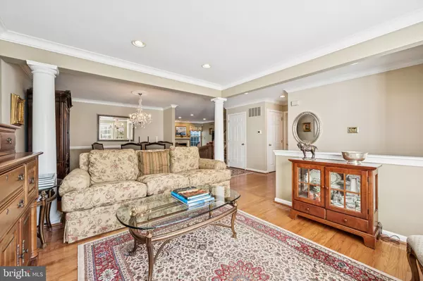 Moorestown, NJ 08057,21 PALMER DR