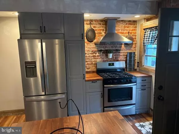 Philadelphia, PA 19148,2710 S 7TH ST