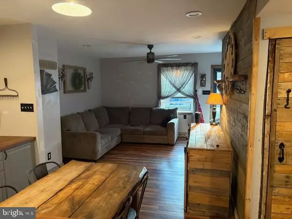 Philadelphia, PA 19148,2710 S 7TH ST