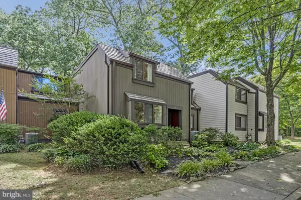 Reston, VA 20190,1635 BENTANA WAY