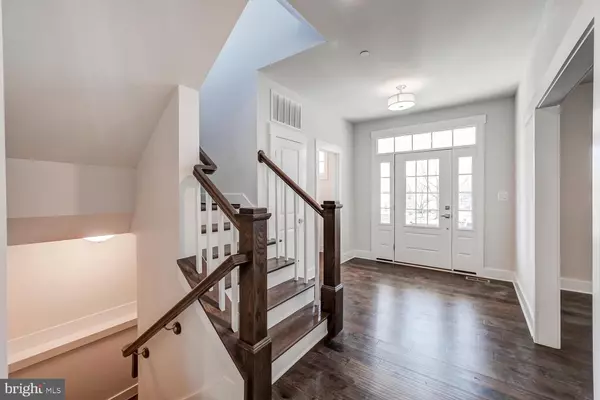 Lutherville Timonium, MD 21093,299 MEADOWCROFT LN