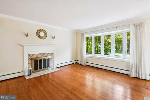 Annapolis, MD 21403,289 HILLSMERE DR