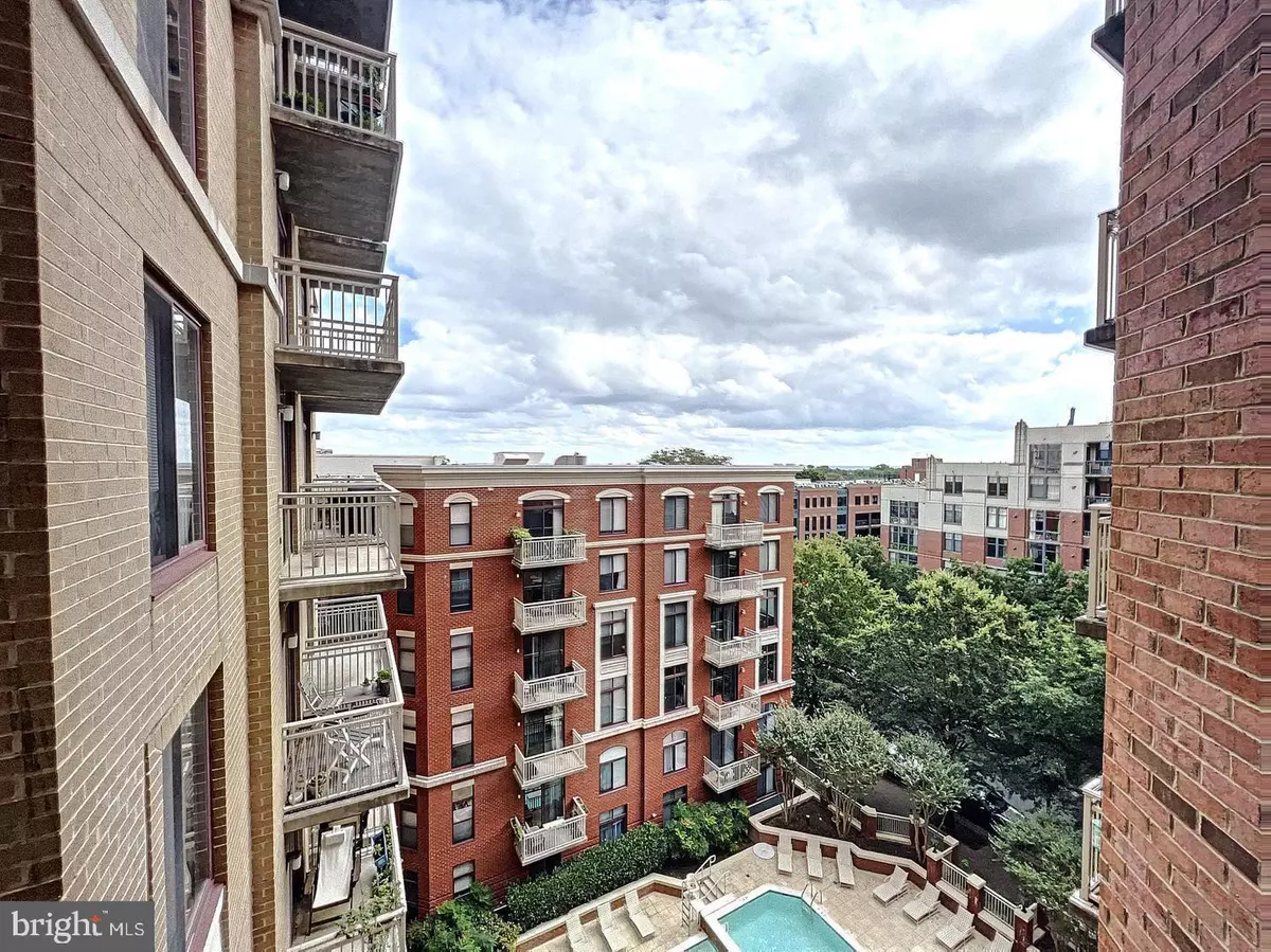 Arlington, VA 22201,1201 N GARFIELD ST #703