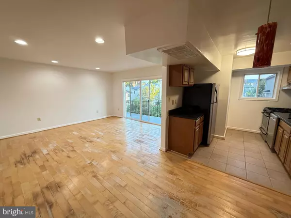 Washington, DC 20019,5009 D ST SE #303