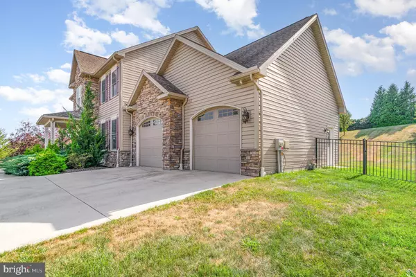 Mechanicsburg, PA 17050,110 BALFOUR DR