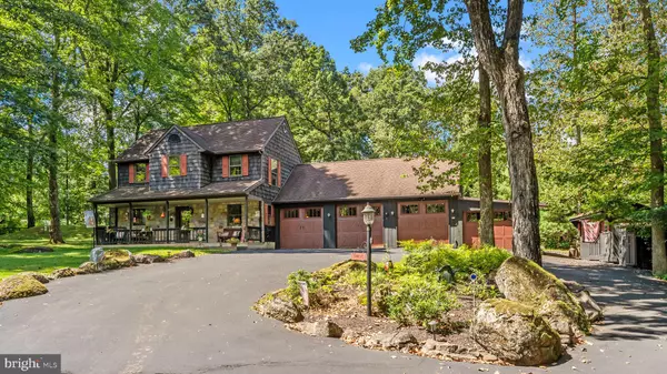 27 BYERS RD, Ottsville, PA 18942