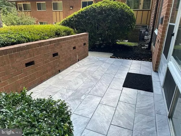 Fairfax, VA 22030,10132 FAIR WOODS DR