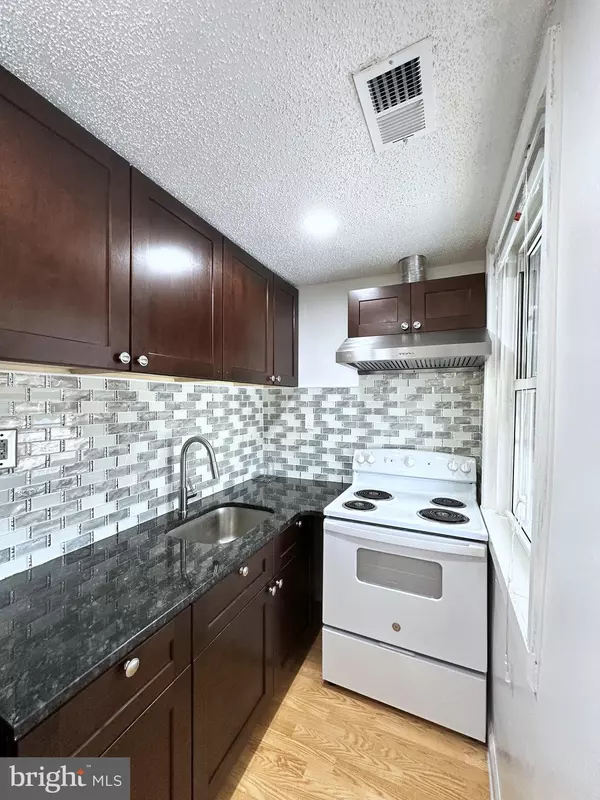 2600 S MILDRED ST #B-2ND FL, Philadelphia, PA 19148