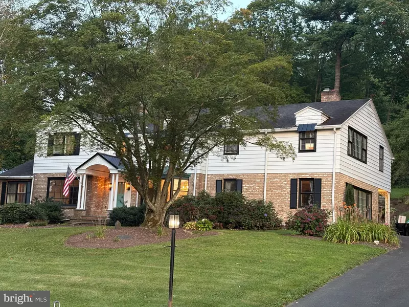 1621 HOWARD AVE, Pottsville, PA 17901