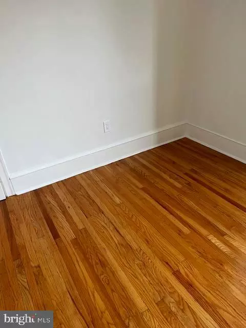 Philadelphia, PA 19107,250-00 S 13TH ST #11F