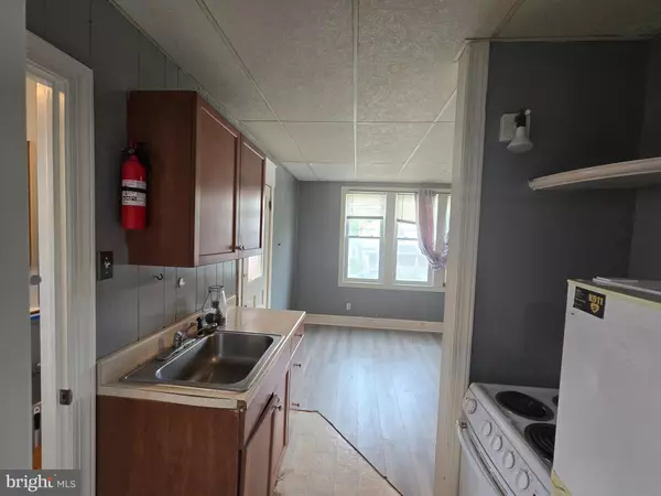 Chester, PA 19013,105 W 24TH ST