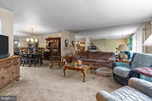 Philadelphia, PA 19154,11745 COLMAN RD