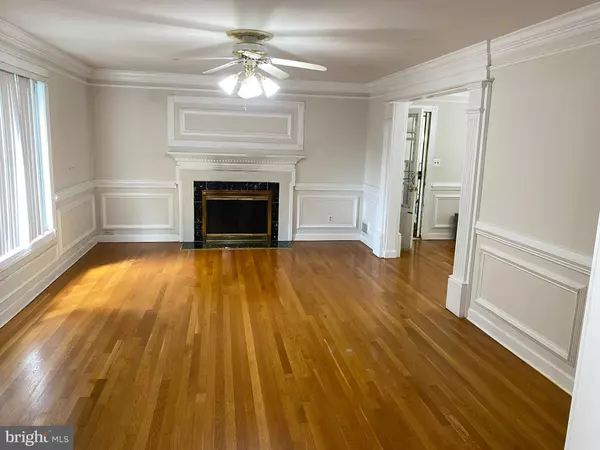 Falls Church, VA 22044,3165 WHITE ST