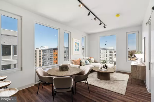 Philadelphia, PA 19104,4240 CHESTNUT ST ##2B/2B