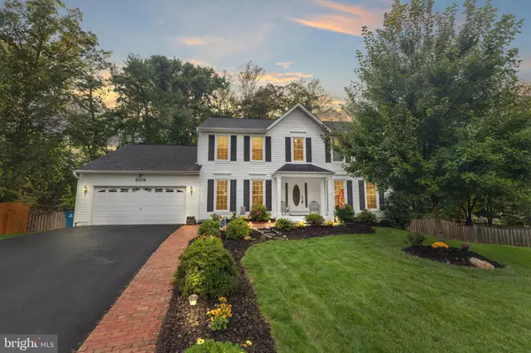8106 OAK HOLLOW CT, Fairfax Station, VA 22039