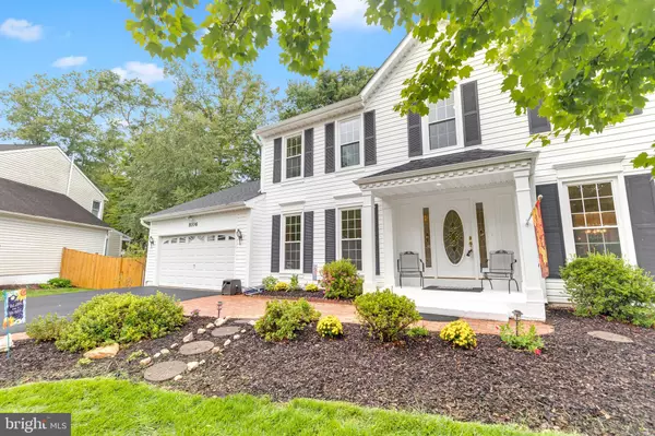 Fairfax Station, VA 22039,8106 OAK HOLLOW CT