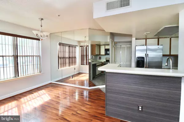 Laurel, MD 20707,14016 VISTA DR #13