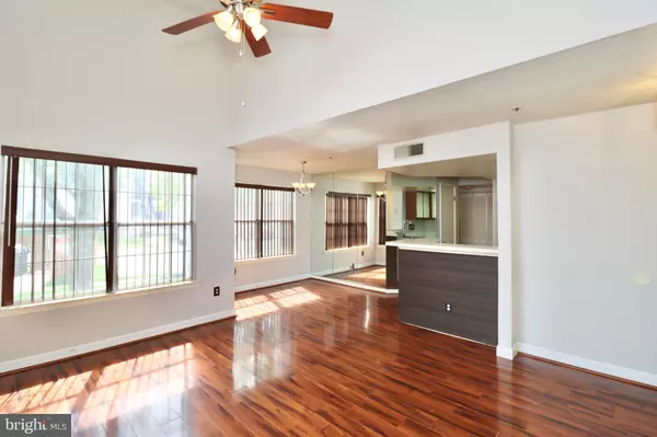 Laurel, MD 20707,14016 VISTA DR #13