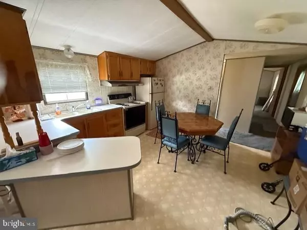 Strasburg, PA 17579,830C MAY POST OFFICE RD #C