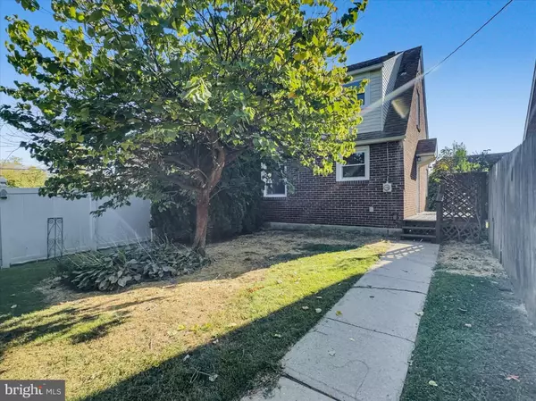 York, PA 17403,808 HILL ST