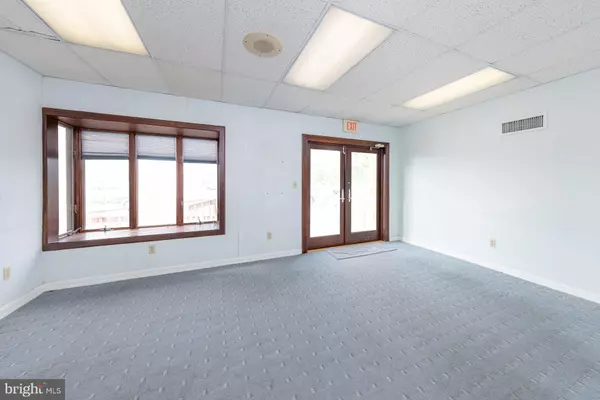 Vineland, NJ 08360,1160 E LANDIS AVE