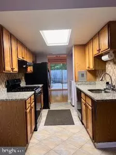 Burke, VA 22015,9218 SPRUCEWOOD RD