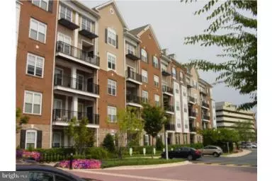 501 HUNGERFORD DR #218, Rockville, MD 20850