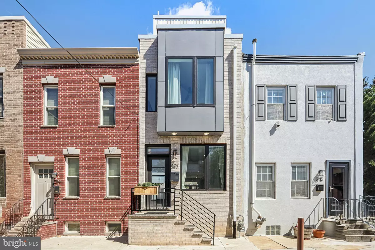 Philadelphia, PA 19145,2117 FERNON ST