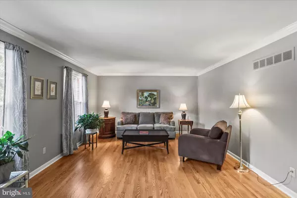 York, PA 17402,565 MAYWOOD RD