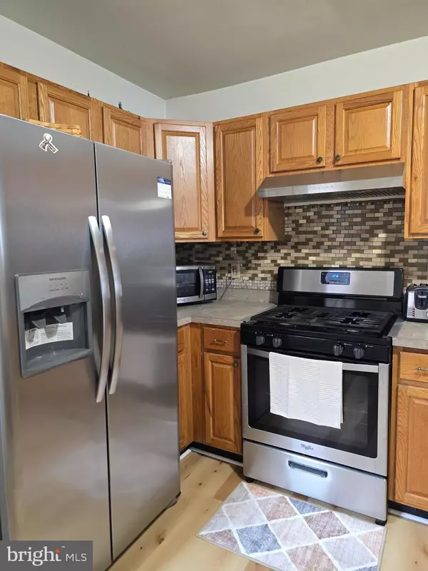 Harrisburg, PA 17104,1529 DERRY ST