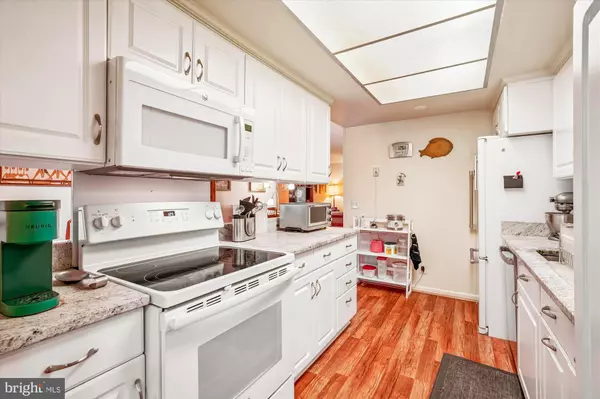 Silver Spring, MD 20906,3613 EDELMAR TER #131-B