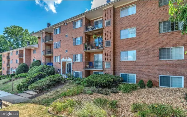 1543 COLONIAL DR #T2, Woodbridge, VA 22192