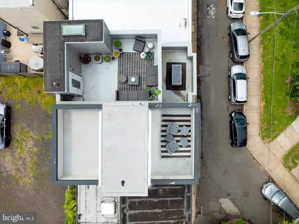 Philadelphia, PA 19125,412 SEPVIVA ST