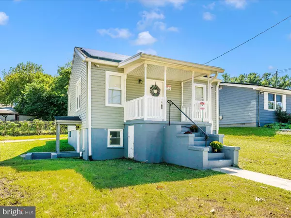 Capitol Heights, MD 20743,805 MINNA AVE