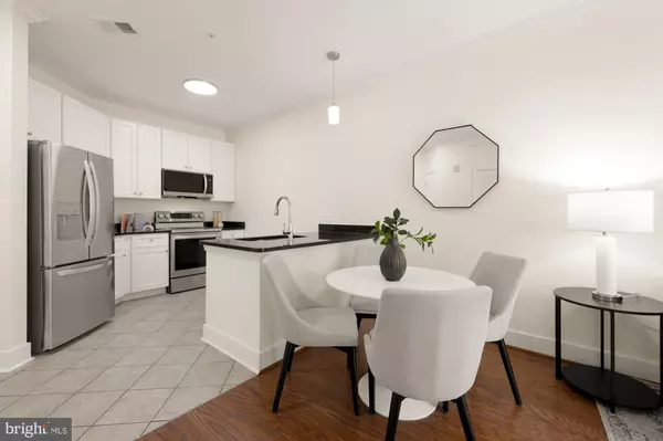 Washington, DC 20003,1391 PENNSYLVANIA AVE SE #248