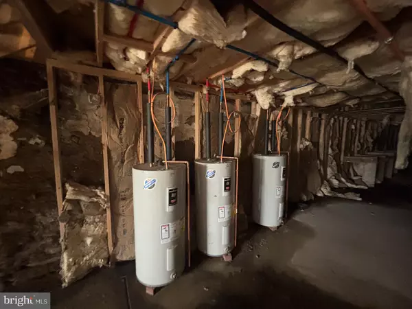 Philadelphia, PA 19140,3851 N BROAD ST