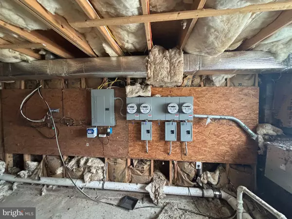 Philadelphia, PA 19140,3851 N BROAD ST