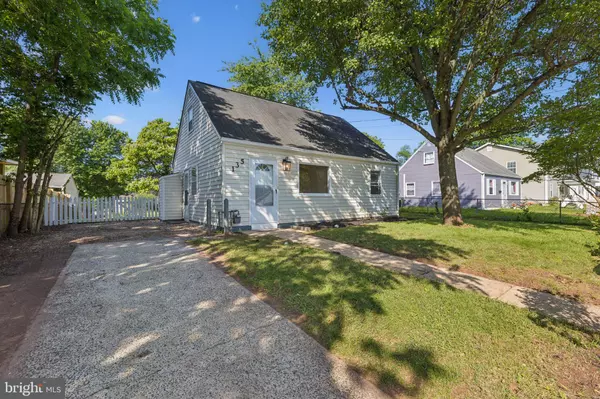 Manassas Park, VA 20111,135 POLK DR