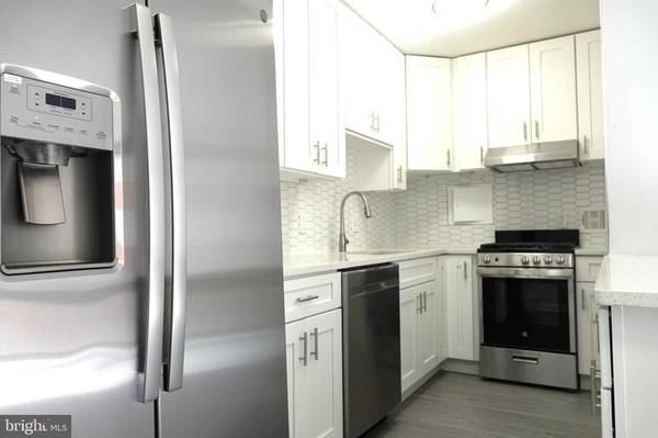 Washington, DC 20037,950 25TH NW #617-N